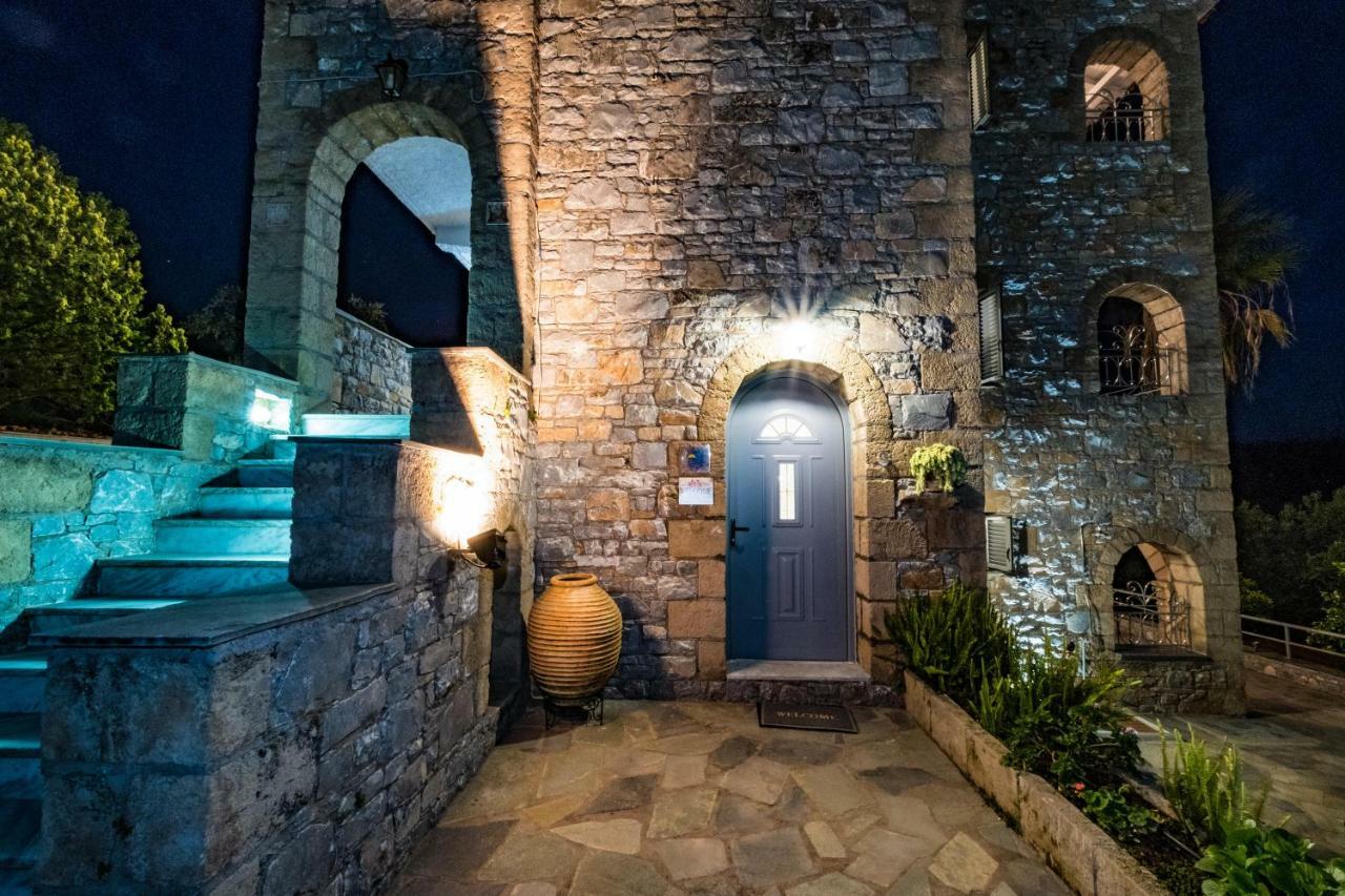 Olympia Zervea Studios With Pool - Apartment Kardhamili Bagian luar foto